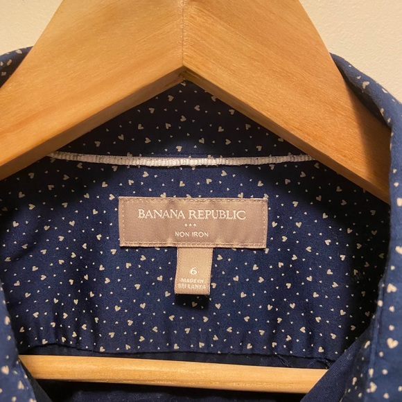 Banana Republic Non-Iron Shirt - Picture 3 of 4